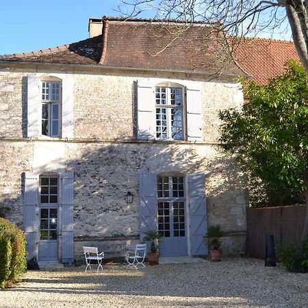 Le Petit Logis Acomodação com café da manhã Rouillac  Exterior foto